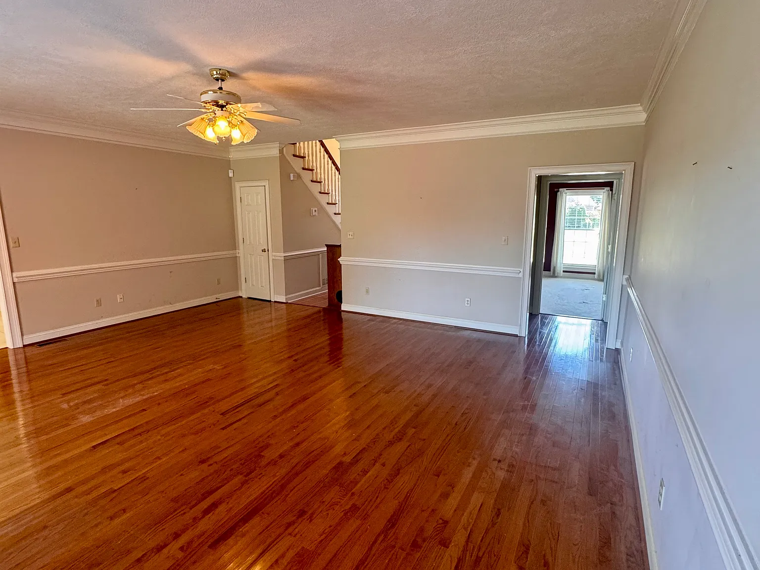 4 bed, 3175 sqft, $3,900 — Photo 3