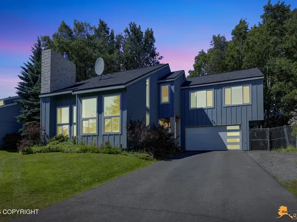 9600 Albatross Dr, Anchorage, AK 99502