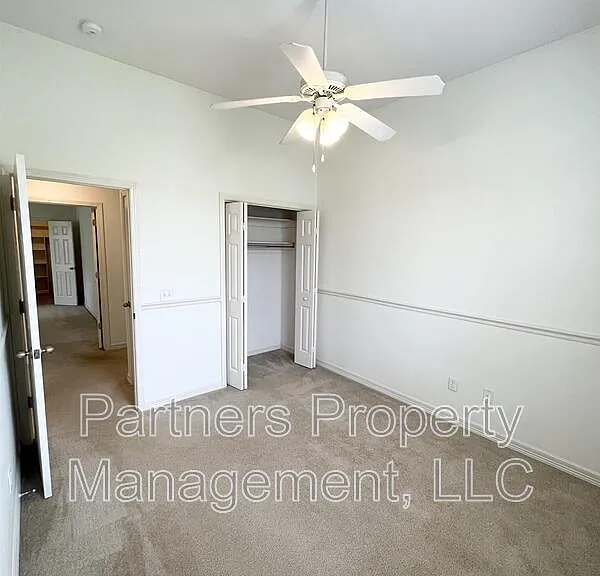 1257 Fox Run Ln — Photo 13