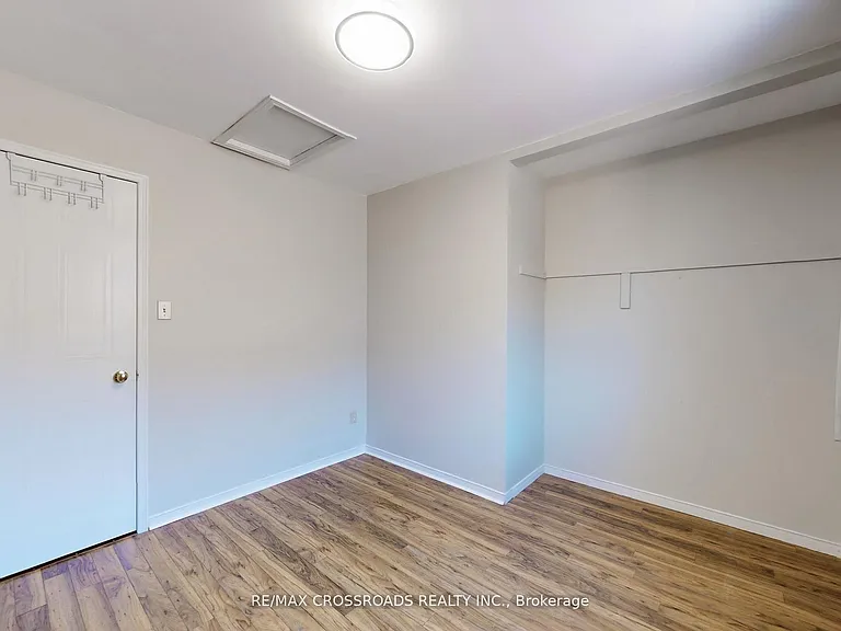 35 Forest Grove Dr — Photo 13