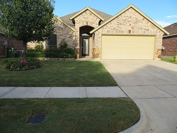 2nd image of 204 Glenwood Dr