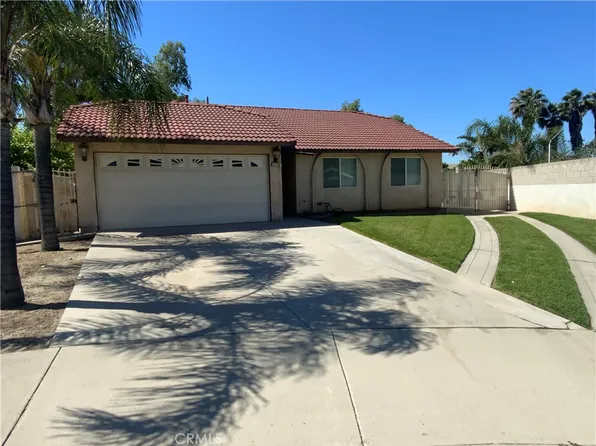 15723 Granada Ave, Fontana, CA 92335