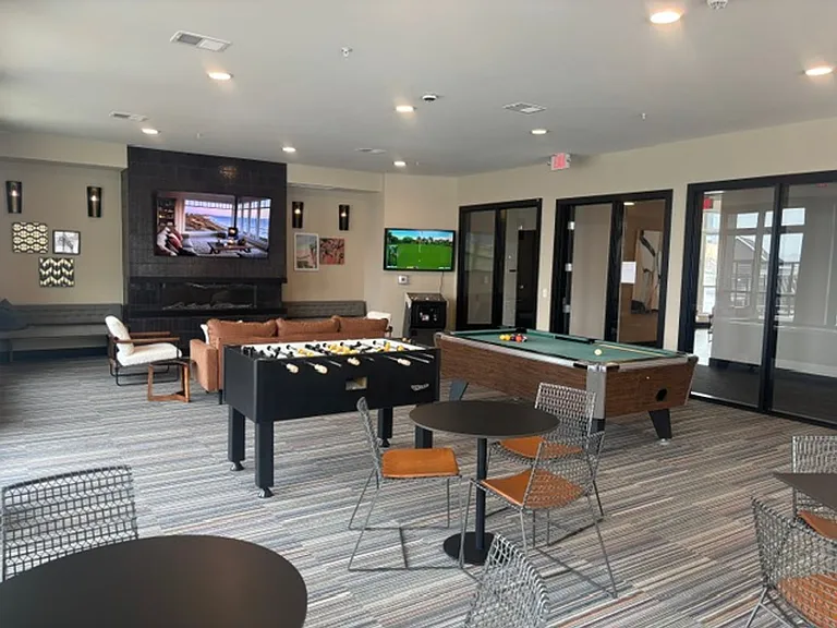 The Outlook Apartments — Photo 43