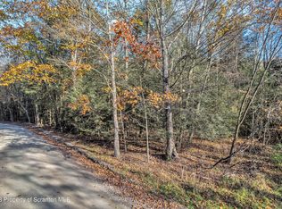 Oak Dr, Dalton, PA 18414