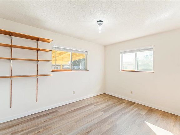 5th image of 315 Florentine St