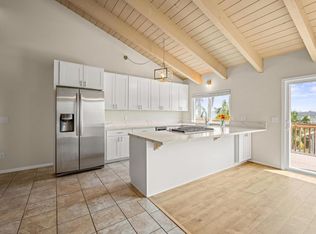 1881 Laurel Rd, Oceanside, CA 92054