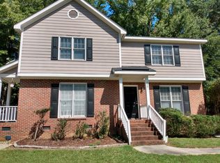 429 Creekway Dr, Fuquay Varina, NC 27526