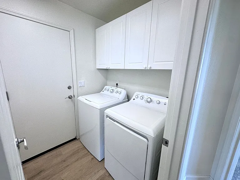 7821 Cadiz Ct — Photo 13