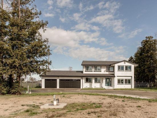 5647 E Jahant Rd, Galt, CA 95632