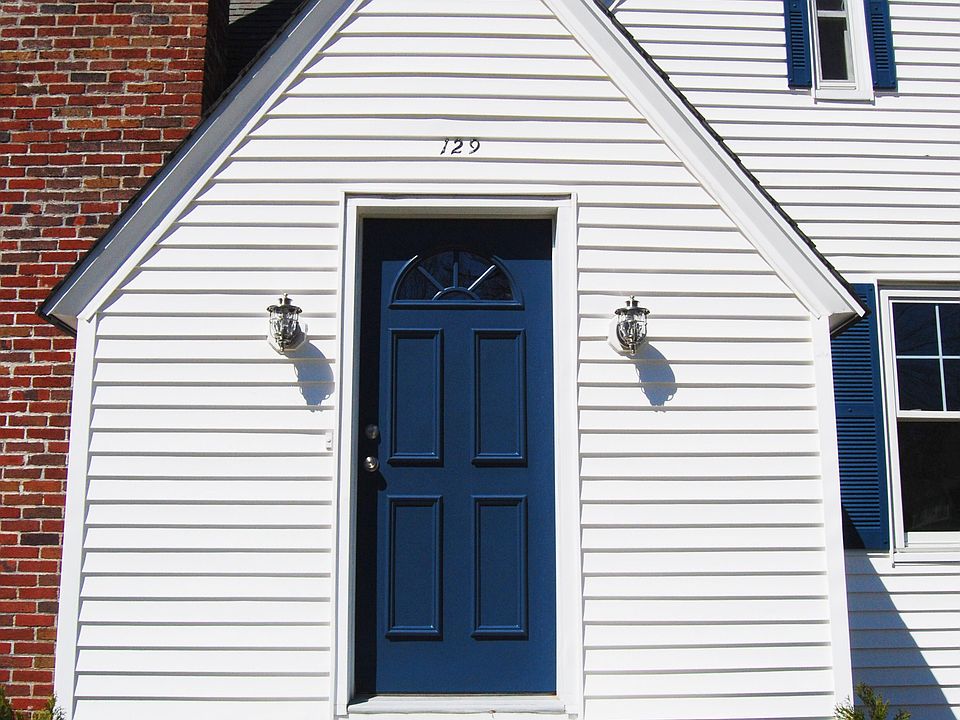 1st image of 129 Metropolitan Park Dr