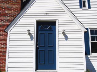 129 Metropolitan Park Dr, Barrington, RI 02806