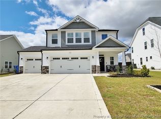 162 Verdmont Dr, Raeford, NC 28376