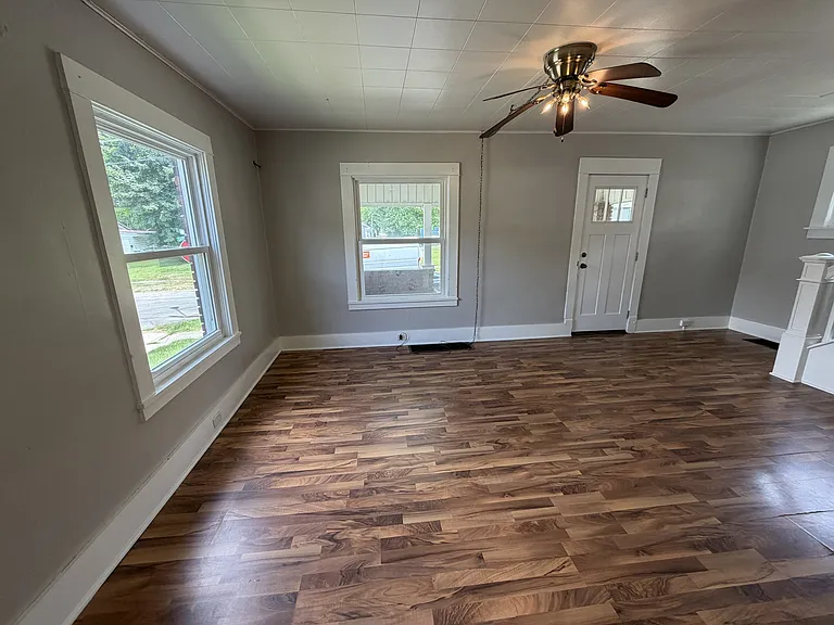 521 Garfield Ave — Photo 14