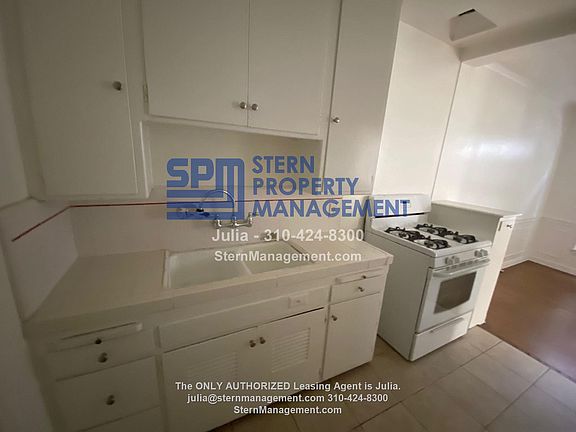 4th image of 346 N Palm Dr #1