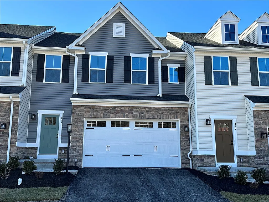 217 Dana Dr photo 1