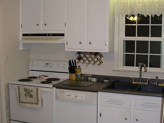 2nd image of 110 Wilderness Ln