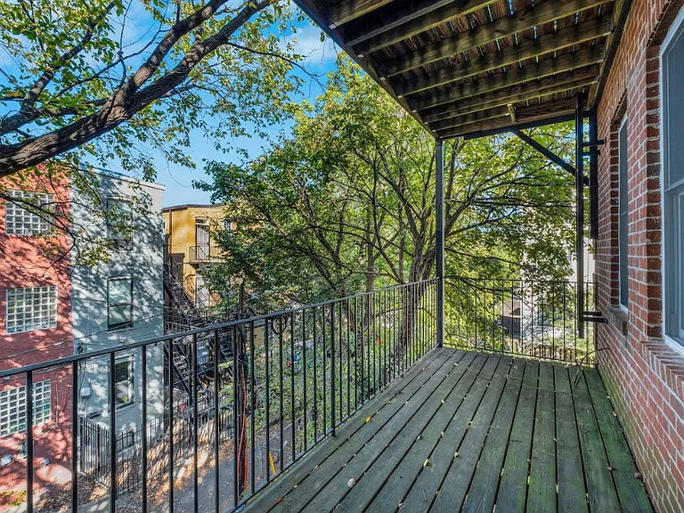 1337 Girard St NW #3 — Photo 15