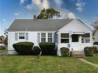 31 Clover St, West Haven, CT 06516