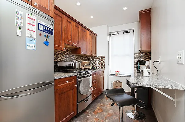 Rented by Emor Management Inc. | media 31