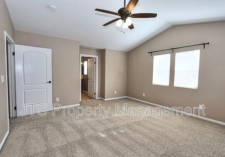 3657 24th St — Photo 36
