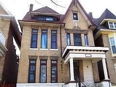 3rd image of 3674 Blaine Ave