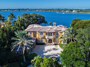 173 S River Rd, Sewalls Pt, FL 34996