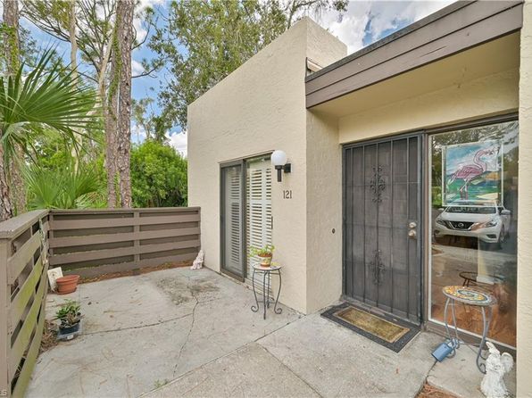 121 Pinebrook Dr