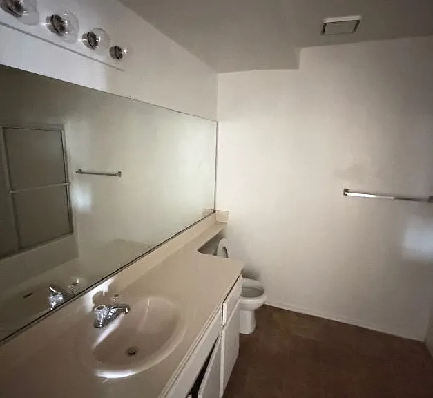 410 S Clementine St #108 — Photo 19