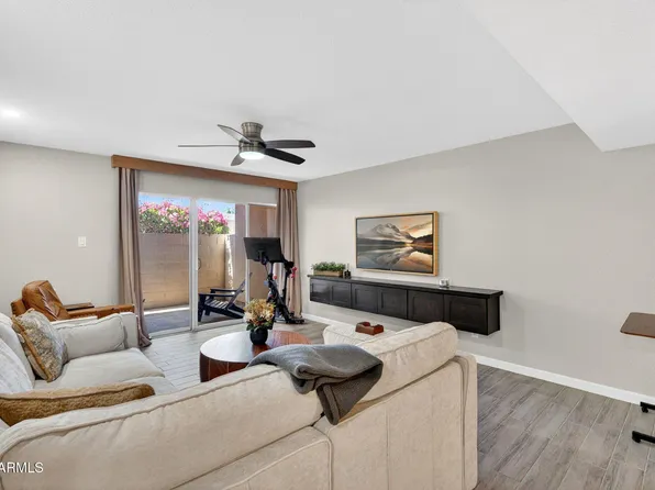 2233 E HIGHLAND Avenue #134, Phoenix, AZ 85016