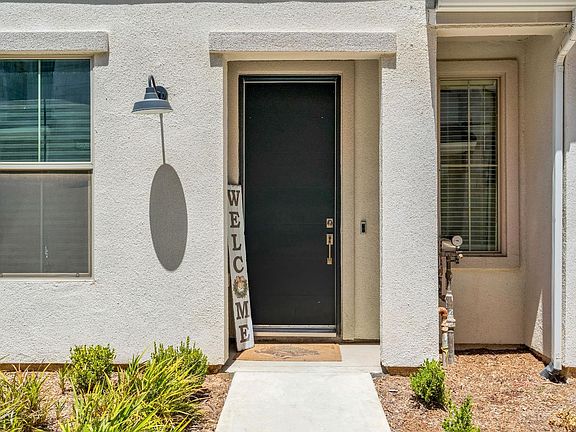 3rd image of 10964 N Honeysuckle Dr