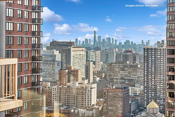 Rented by Douglas Elliman | media 45