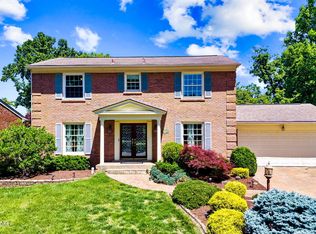 10807 Helmsdale Ln, Douglass Hills, KY 40243