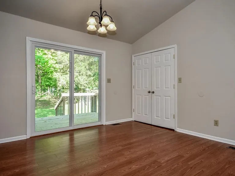 7730 Deer Track Dr — Photo 32
