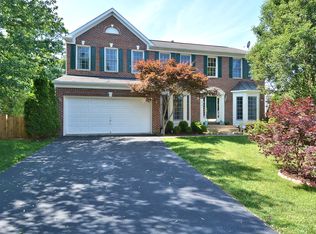 5710 Regal Crest Ct, Clifton, VA 20124