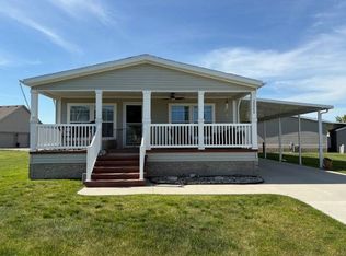 30049 Pin Oak Ct, Chesterfield, MI 48051