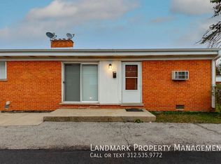 440 W Division St, Villa Park, IL 60181