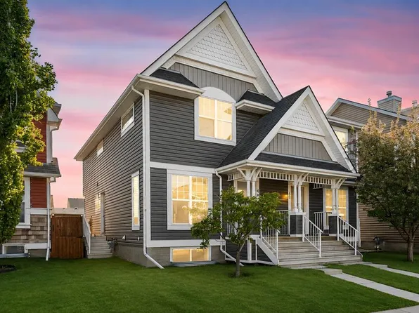 49 E Auburn Crest Ln SE, Calgary, AB T3M 0Z1
