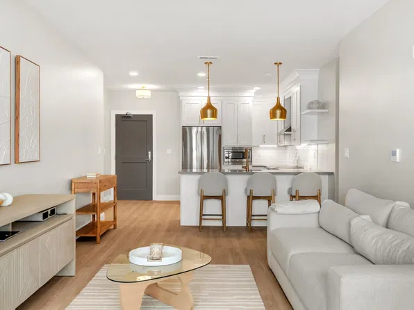 99 Foundry Place #308, Portsmouth, NH 03801