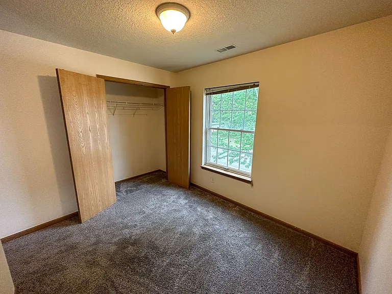 121 Beach Avenue — Photo 19
