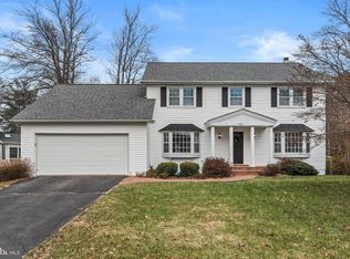 6081 Burnside Landing Dr, Burke, VA 22015