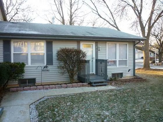 219 Eagle Ct Unit A photo 1