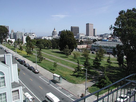 2nd image of 1215 Laguna St #201