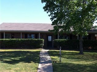 922 Green Canyon Dr, Mesquite, TX 75150