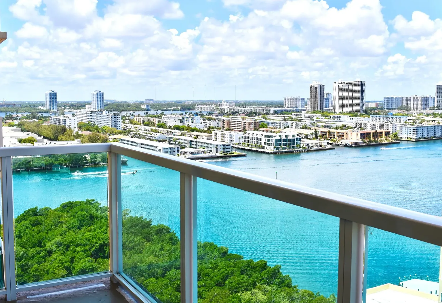 1 bed, 790 sqft, $2,590 — Photo 1