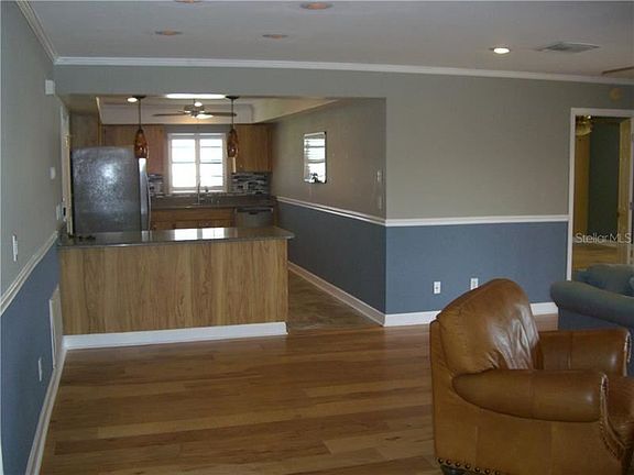 5th image of 2410 Lancaster Dr #112