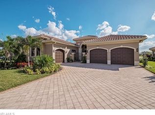 2935 Cinnamon Bay Cir, Naples, FL 34119