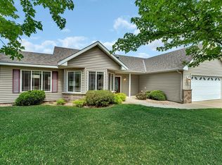 404 Wellington Cir, Waite Park, MN 56387
