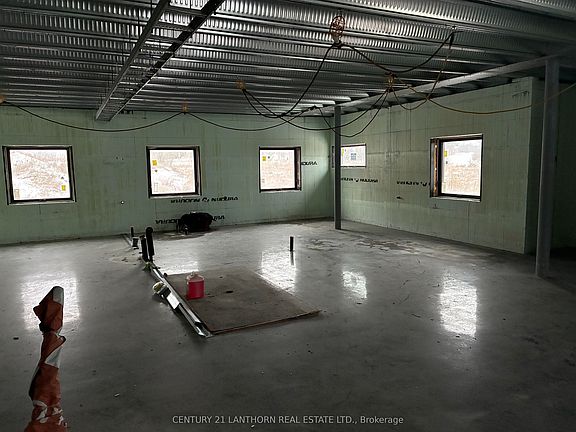 4th image of 449 Partridge Hollow Rd