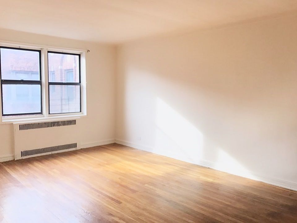 1st image of 4216 80th St APT 6T