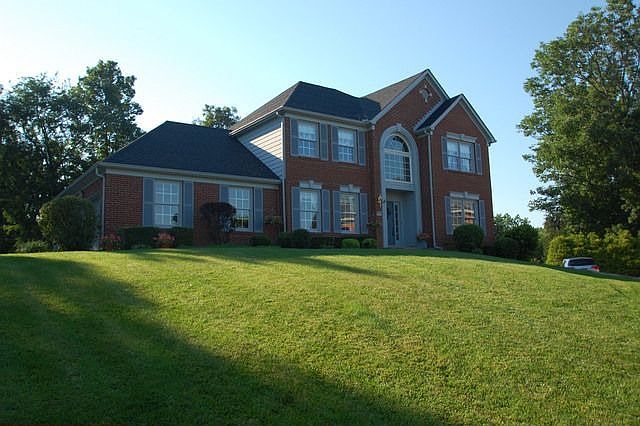1st image of 6094 Balsam Dr